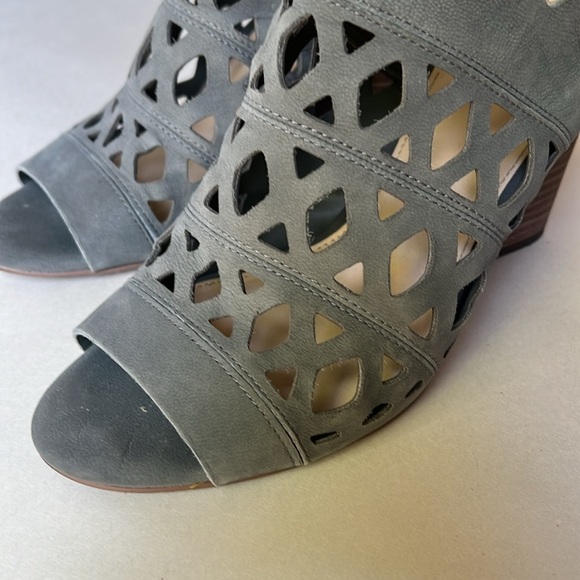 Vince Camuto Cutout Nubuck Caged Heeled Sandals-Deverly Gray 8 - Picture 5 of 14